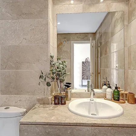 דירה Sea View And Sunny Rooftop In Marbella, Remodeled 2025 *