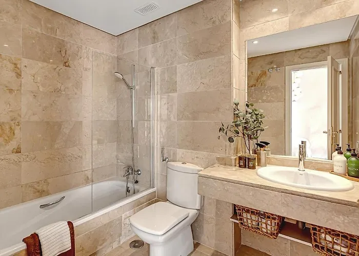 Sea View And Sunny Rooftop In Marbella, Remodeled 2025 マルベーリャ