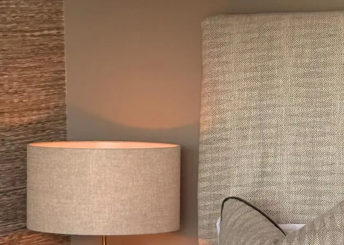 アパート Sea View And Sunny Rooftop In Marbella, Remodeled 2025 マルベーリャ