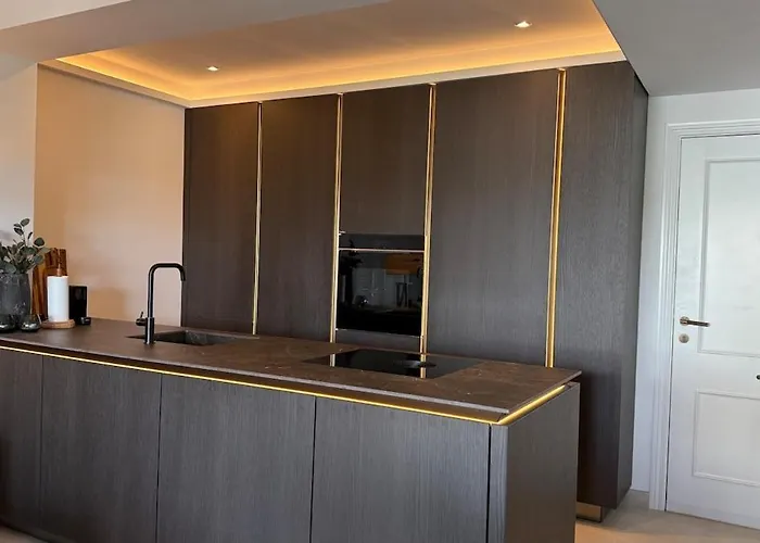 Sea View And Sunny Rooftop In Marbella, Remodeled 2025 マルベーリャ