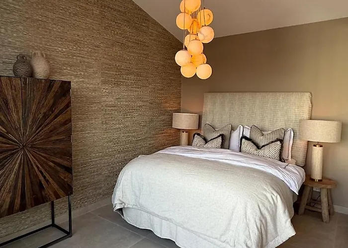 Sea View And Sunny Rooftop In Marbella, Remodeled 2025 マルベーリャ