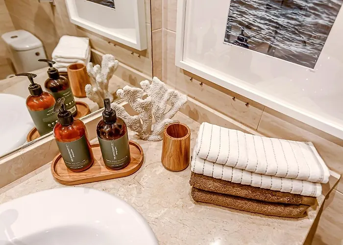 アパート Sea View And Sunny Rooftop In Marbella, Remodeled 2025